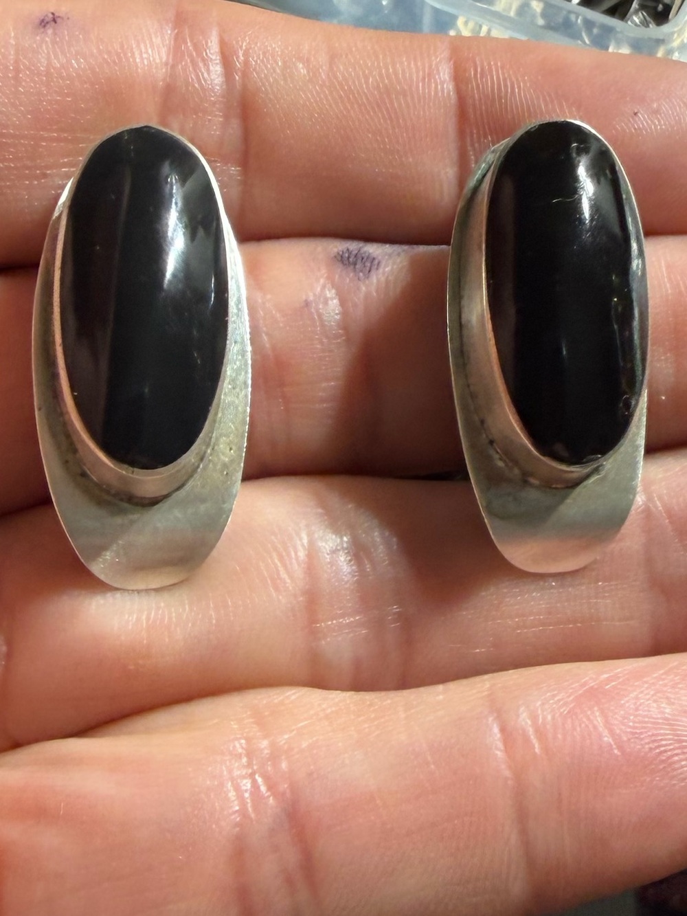 Vintage 925 Sterling Silver “ Mexico “ Black Onyx Oval Clip-On Earrings